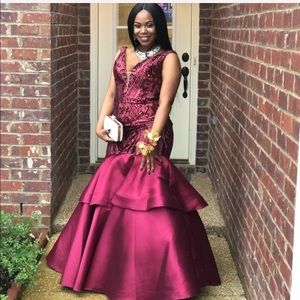 👑 Sequined Mermaid Gown